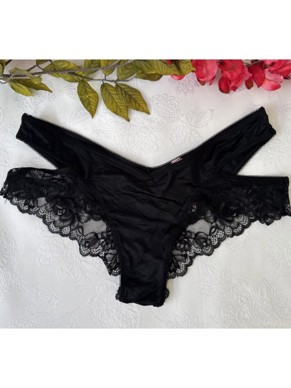 VICTORIA'S SECRET M BLACK SILKY STRAPPY CUT OUT CHEEKY VERY SEXY PANTIES NWT